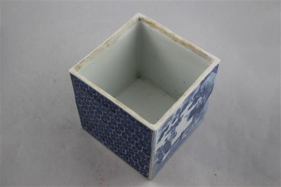 A Chinese blue and white square food container, Xuande mark, late 19th / early 20th century, 16.5cm